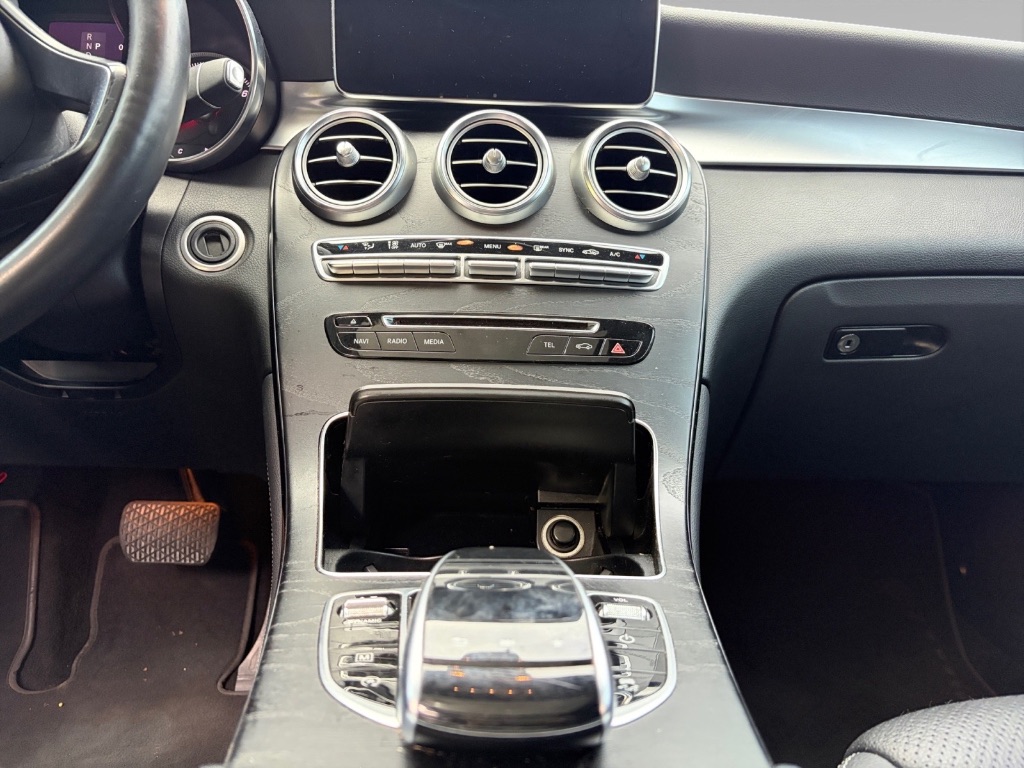 2018 Mercedes-Benz GLC GLC300 - Photo 6