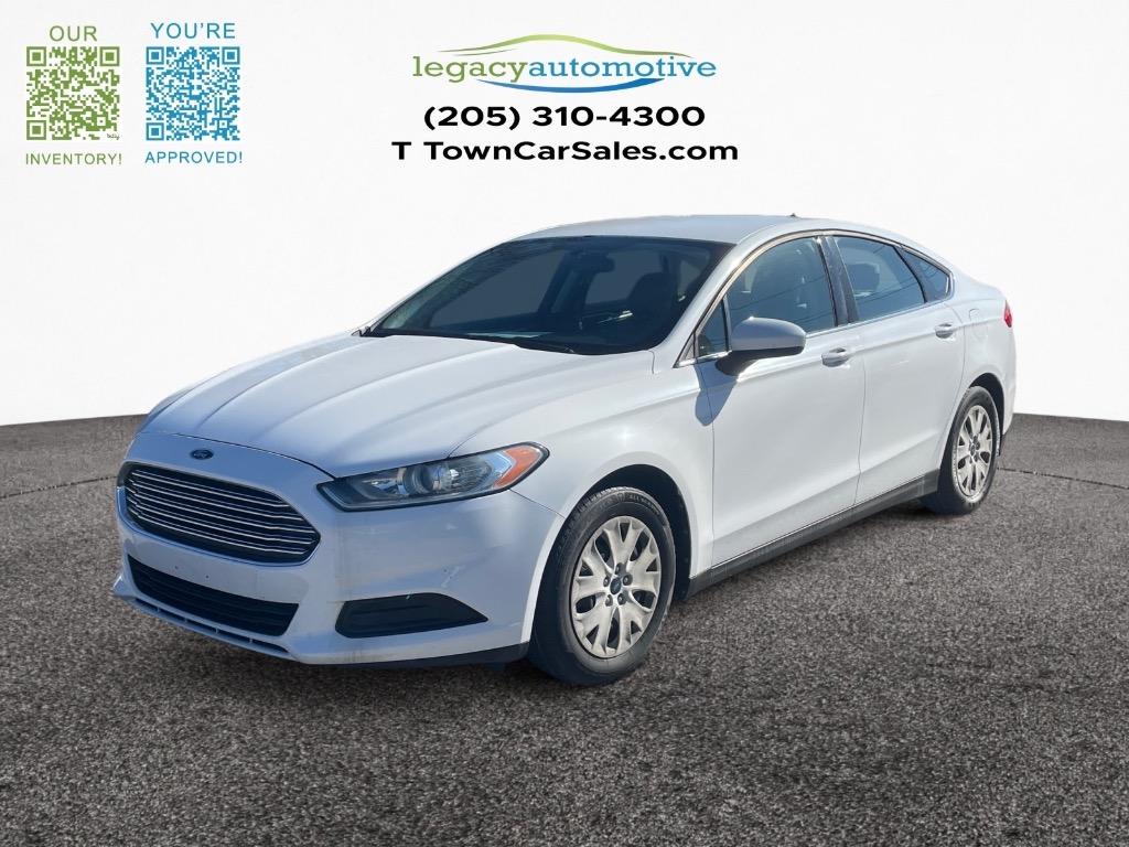 2013 Ford Fusion S's photo