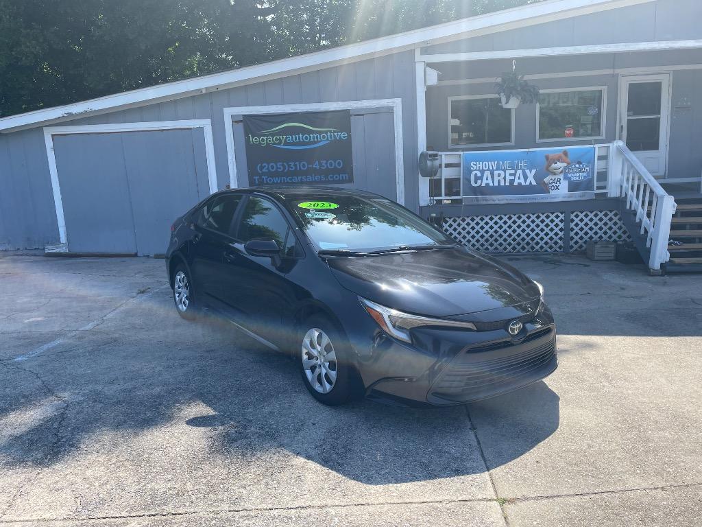 2023 Toyota Corolla LE Hybrid CVT's photo